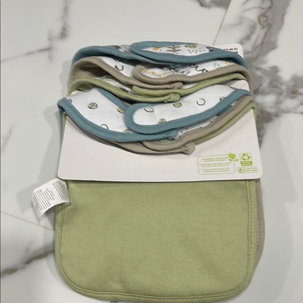 Baby Feeding Essentials Bundle - Picture 3 of 5